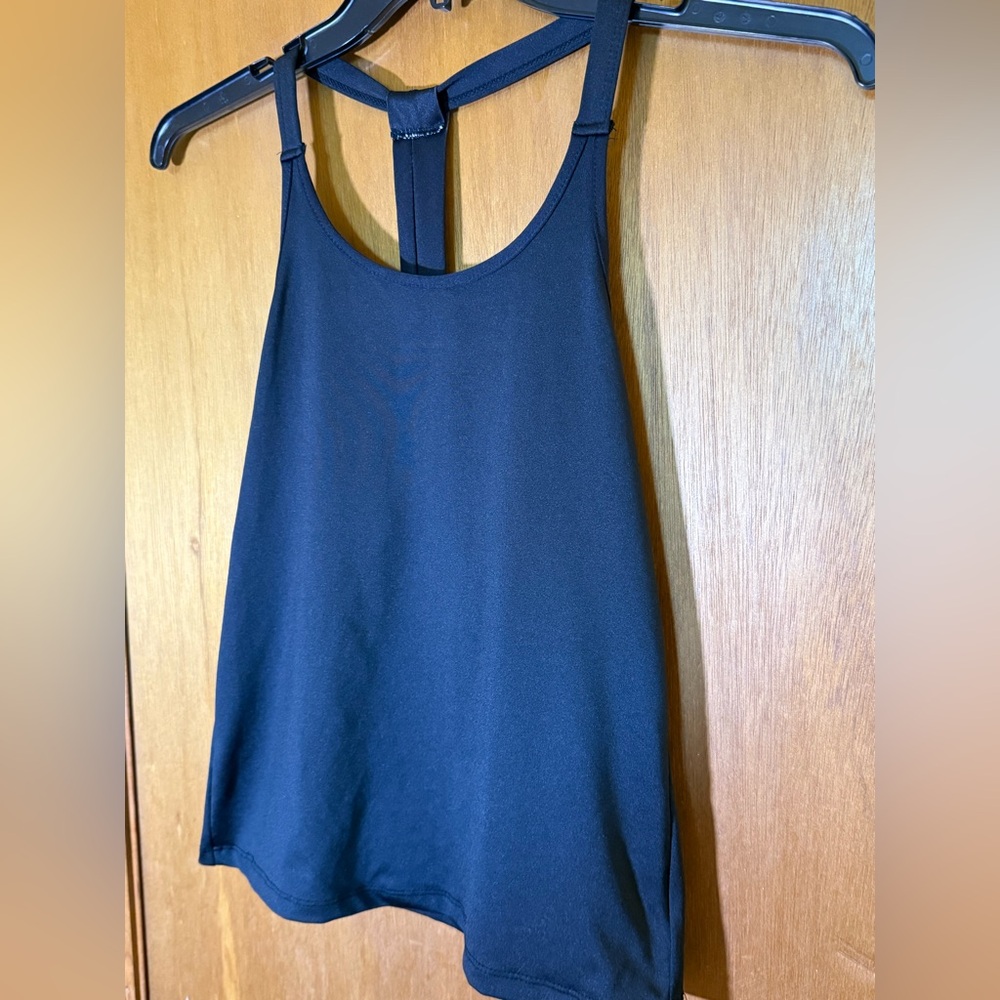 Sporty Black Women's T-Back Tank Top - Picture 2 of 5